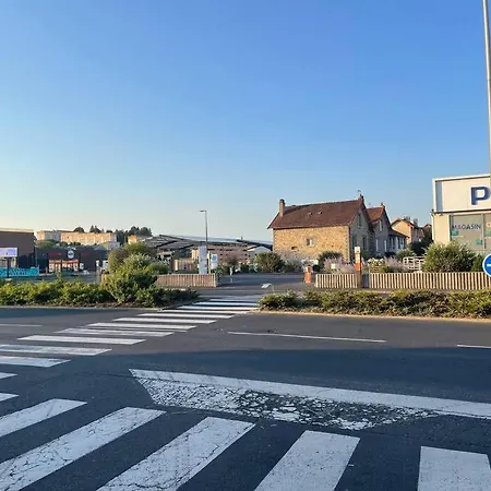 Le Charmeur * * * Aurillac