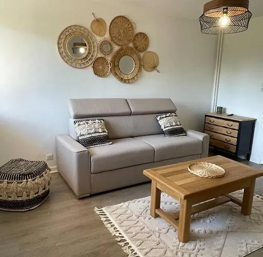 Le Charmeur * * * * Aurillac